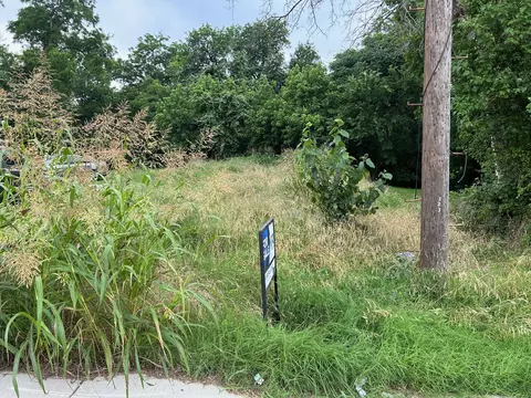 323 Bonnie View Rd, Dallas, TX 75203