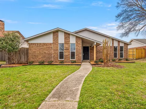 2817 Ivanridge Ln, Garland, TX 75044