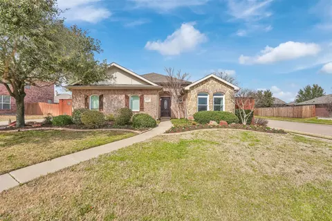2121 Prescott Downs Dr, Denton, TX 76210