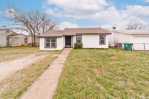312 N Jack St, Jacksboro, TX 76458