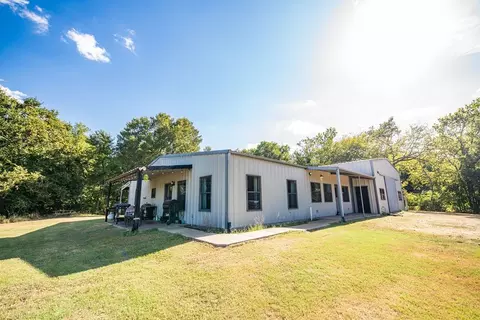 676 Farm Road 2653 N, Cumby, TX 75433