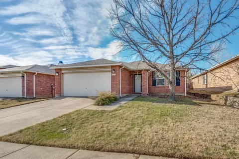 6312 Thoroughbred Trl, Denton, TX 76210
