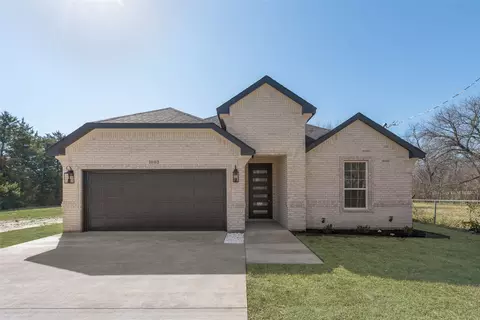 1003 Cornelia St, Greenville, TX 75401
