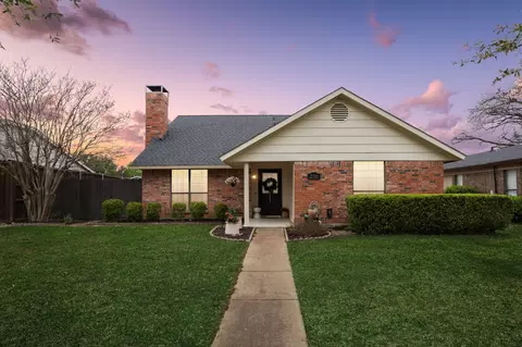 2709 Holy Cross Ln, Garland, TX 75044