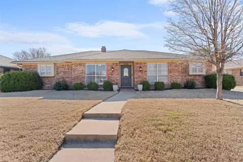 2242 Valley Ml, Carrollton, TX 75006