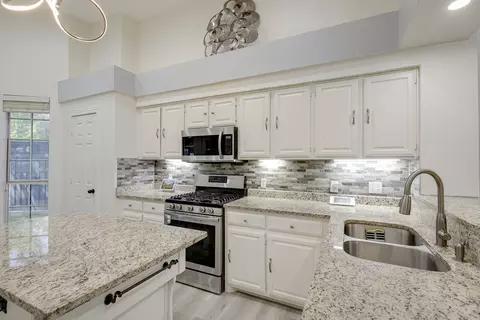 Kitchen - 8102 Eagle Dr, Rowlett, TX 75088 photo 2 of 3