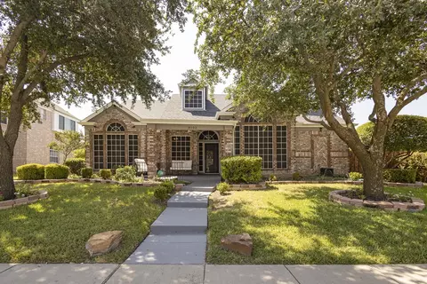 Exterior - 8102 Eagle Dr, Rowlett, TX 75088 photo 2 of 6