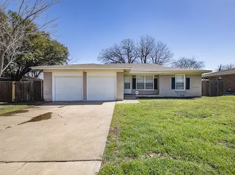 2115 Forest Ave, Fort Worth, TX 76112
