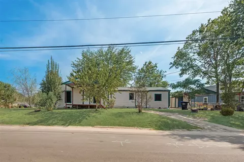 3404 Moulton St, Greenville, TX 75401