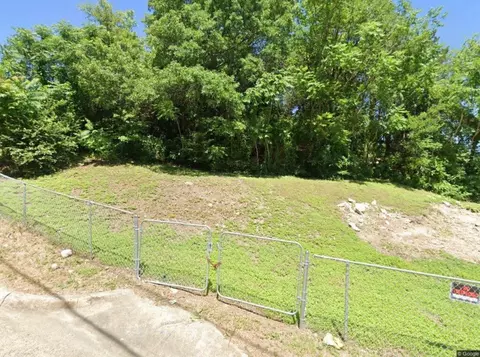 1327 Glidden St, Dallas, TX 75203