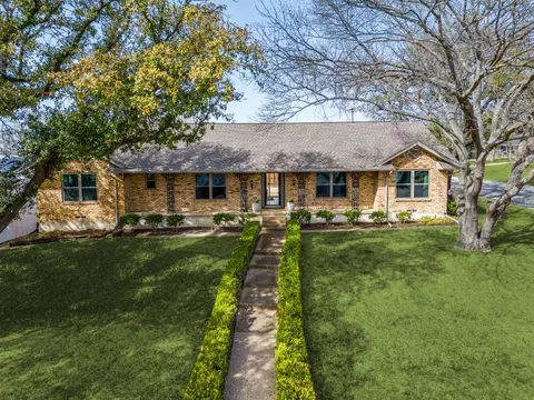 202 Summit Ridge Dr, Rockwall, TX 75087