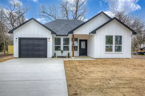 601 Henry St, Commerce, TX 75428