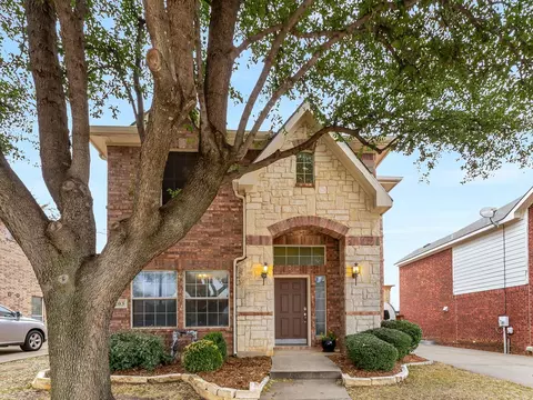 203 Revolution Ln, Euless, TX 76040