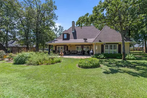 257 Saint Andrews Dr E, Mabank, TX 75156