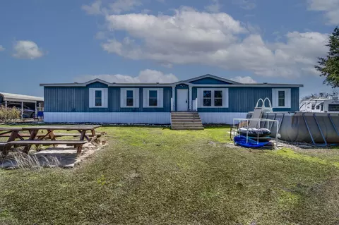 124 Fair Weather Farm Rd, Waxahachie, TX 75165