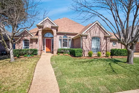 1205 Woodvale Dr, Bedford, TX 76021