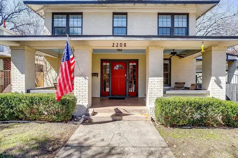 2208 Lipscomb St, Fort Worth, TX 76110