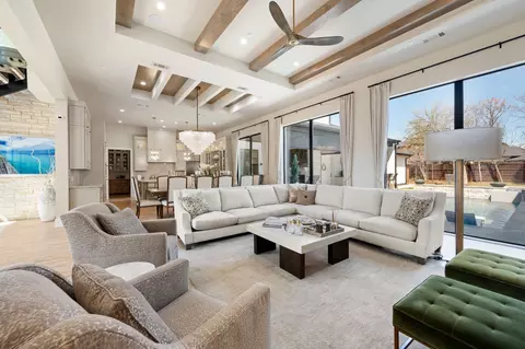 3211 Fox Fire Ln, Grapevine, TX 76092