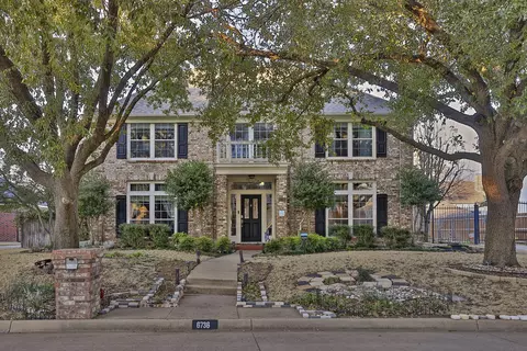 6736 E Park Dr, Fort Worth, TX 76132