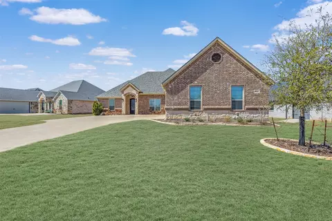 6641 Pinehurst Dr, Granbury, TX 76049