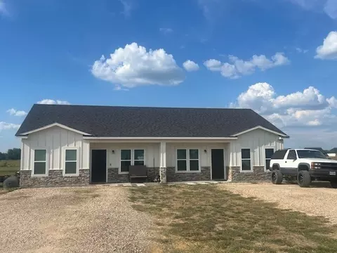 202-204 Private Road 12133, Reno, TX 75462