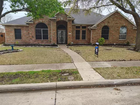 9014 Golden Pond Dr, Rowlett, TX 75089
