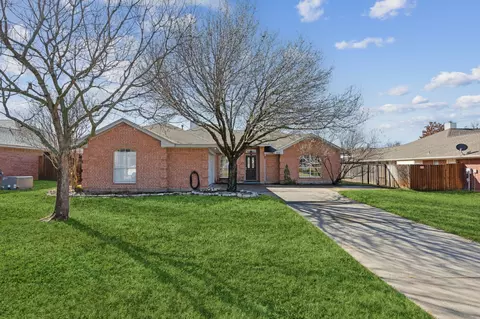 1406 Derby Dr, Kennedale, TX 76060