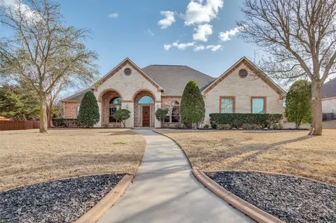 7250 Colwell Dr, Midlothian, TX 76065