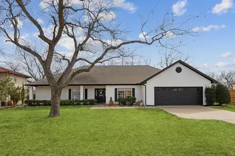 5111 Bueno Dr, Granbury, TX 76049