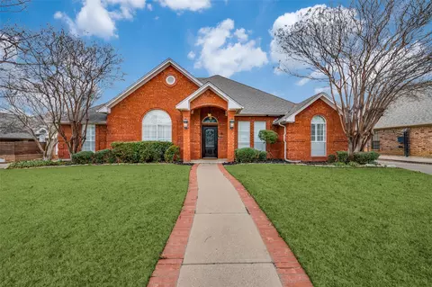 5300 Independence Ave, Arlington, TX 76017