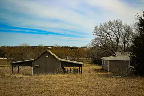 2214 State Highway 11, Sherman, TX 75090