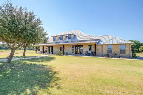 4991 Old Millsap Rd, Millsap, TX 76066