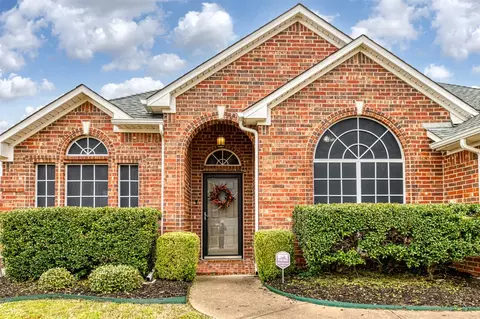 7901 Raton Ridge Ln, Arlington, TX 76002