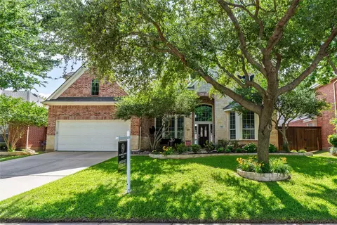 905 Water Oak Dr, Grapevine, TX 76051