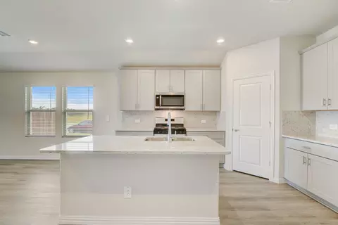 3306 Kingdom Dr, Farmersville, TX 75442