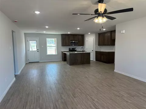 2014 Corriente Ct, Springtown, TX 76082 photo 2