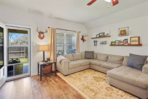 3101 Armstrong St, Denton, TX 76209