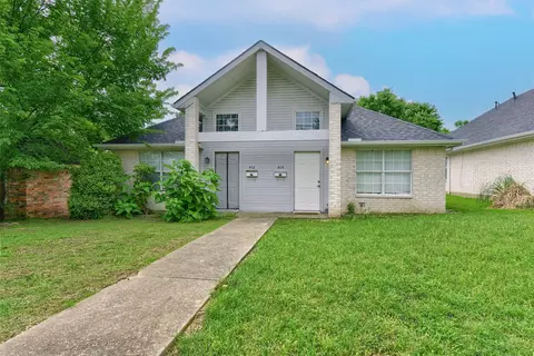 912-914 W Houston St, Sherman, TX 75092