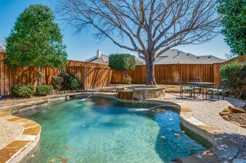 7040 Jasper Dr, Plano, TX 75074