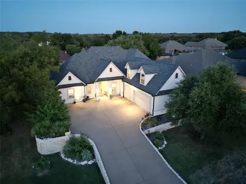 8528 Kingsley Cir, Granbury, TX 76049