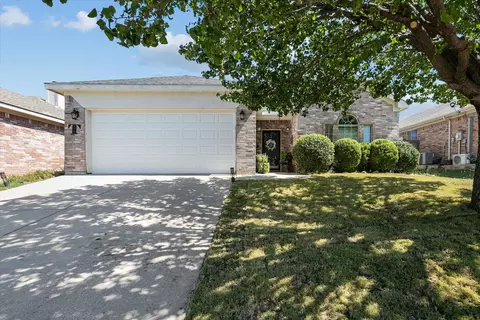 6412 Downeast Dr, Fort Worth, TX 76179