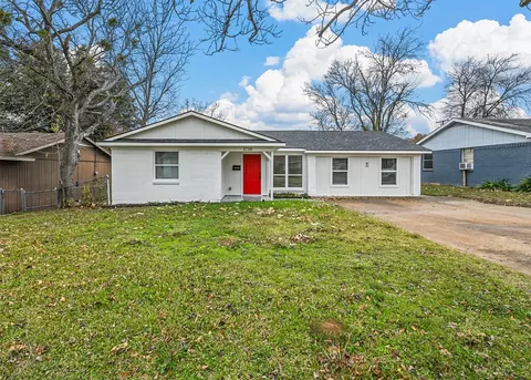 1730 Caravan Trl, Dallas, TX 75241