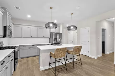 Kitchen - 509 Watson Ln, Denton, TX 76210 photo 4 of 4