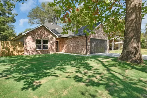709 Cranford St, Sulphur Springs, TX 75482