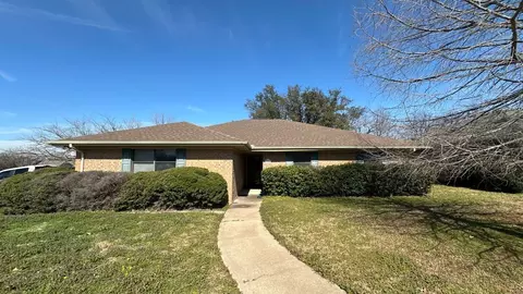 3504 Canton St, Greenville, TX 75402