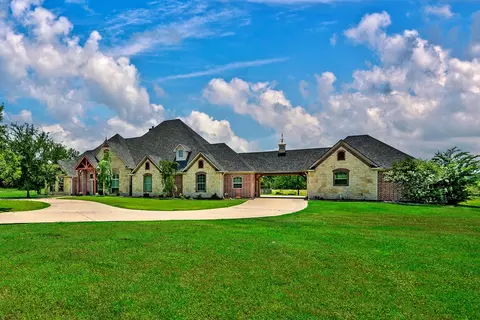 209 Chrissa Dr, Pottsboro, TX 75076