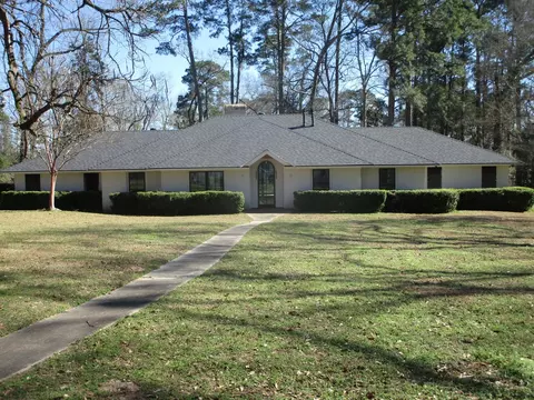 3013 Nottingham Dr, Shreveport, LA 71115