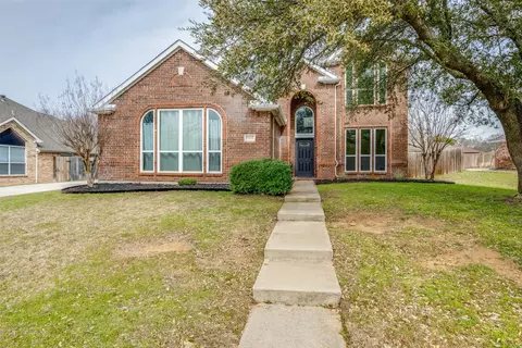 1001 Chapel Dr, Denton, TX 76205