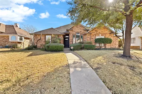 4020 Virginia Pine Dr, Carrollton, TX 75007
