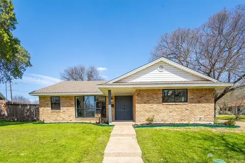 9141 Westglen Dr, Dallas, TX 75228